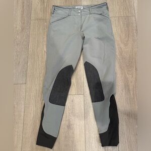 Size 28 women’s Dover Saddlery breaches